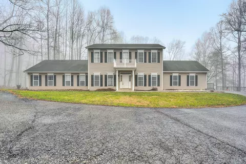6907 Mason Knob Trl, Roanoke, VA 24018
