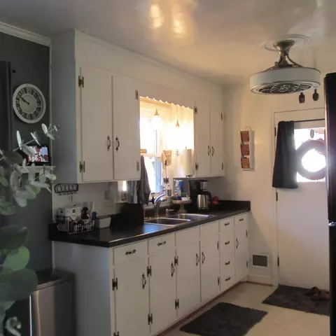 Kitchen - 3719 Springvale St SE, Roanoke, VA 24014 photo 3 of 3