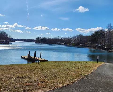 lot18 Farm Dr, Moneta, VA 24121