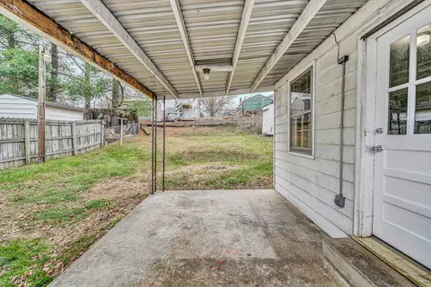 401 E Jackson Ave, Vinton, VA 24179 photo 17