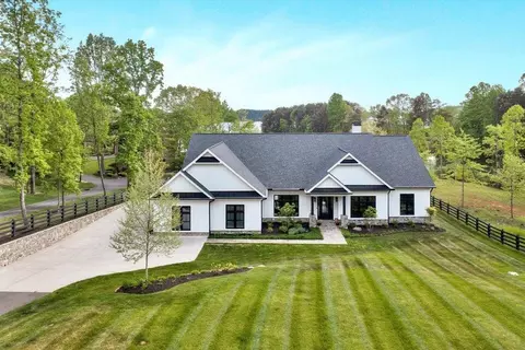 Exterior - 100 Tranquility Rd, Moneta, VA 24121 photo 2 of 33