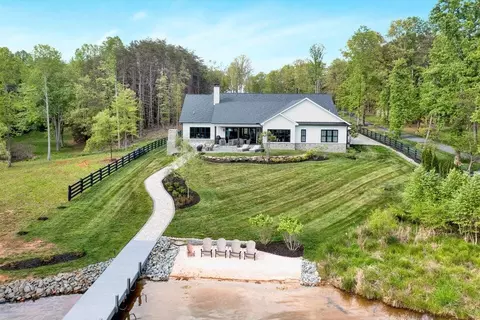 Exterior - 100 Tranquility Rd, Moneta, VA 24121 photo 4 of 33