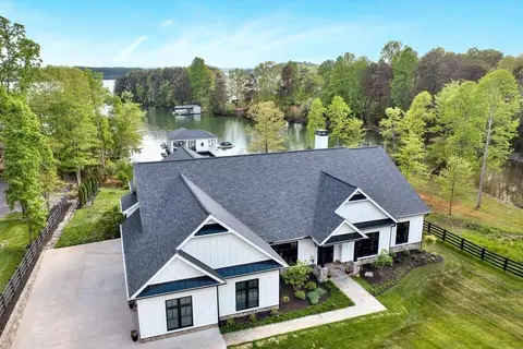 Exterior - 100 Tranquility Rd, Moneta, VA 24121 photo 3 of 33