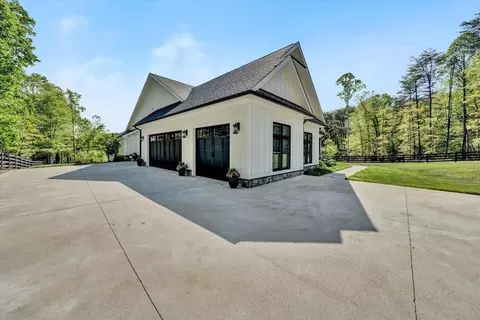 Exterior - 100 Tranquility Rd, Moneta, VA 24121 photo 10 of 33