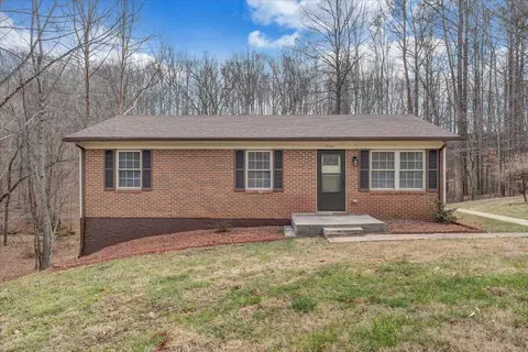 1000 Independence Dr, Martinsville, VA 24112