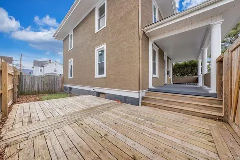 Exterior - 123 E Hawthorne St, Covington, VA 24426 photo 5 of 9