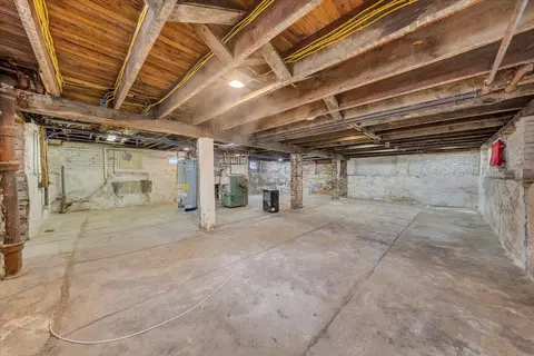 Other - 123 E Hawthorne St, Covington, VA 24426 photo 8 of 9