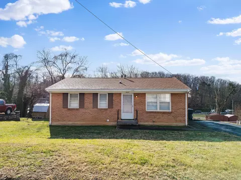 3664 Rolling Hills Ave NW, Roanoke, VA 24017