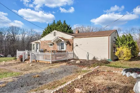 296 Red Valley Rd, Boones Mill, VA 24065