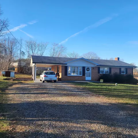 122 Sallys Ridge Rd, Henry, VA 24102