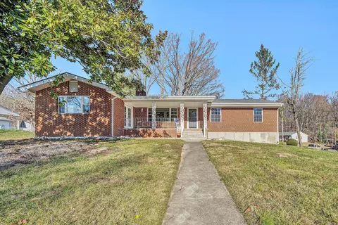 4411 Westward Lake Dr, Salem, VA 24153