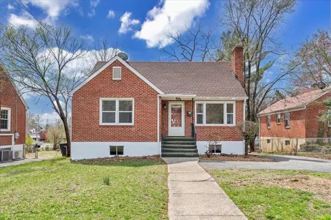3012 Cove Rd NW, Roanoke, VA 24017
