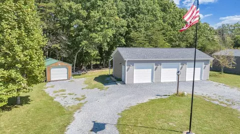 3164 Tolers Ferry Rd, Huddleston, VA 24104