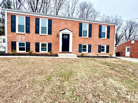 2623 Green Ridge Cir, Roanoke, VA 24019