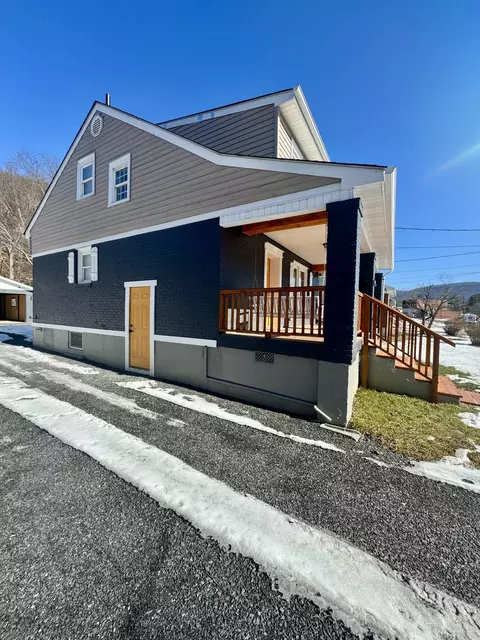 Exterior - 1322 W Jackson St, Covington, VA 24426 photo 5 of 15