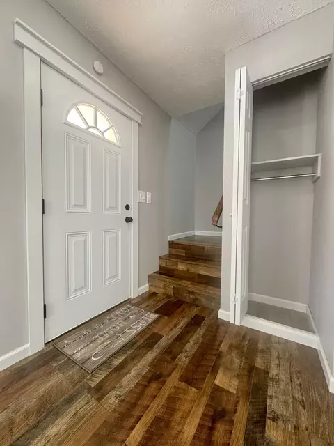 Entry Way - 1322 W Jackson St, Covington, VA 24426 photo 2 of 2