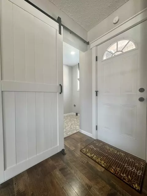 Entry Way - 1322 W Jackson St, Covington, VA 24426 photo 1 of 2
