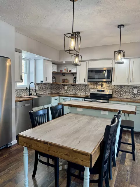 Kitchen - 1322 W Jackson St, Covington, VA 24426 photo 2 of 9