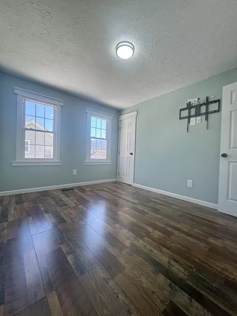 Bedroom - 1322 W Jackson St, Covington, VA 24426 photo 4 of 5