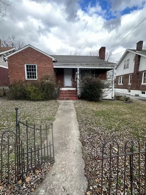 2919 Melrose Ave NW, Roanoke, VA 24017