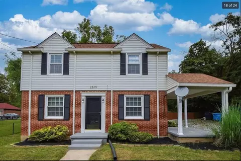 Exterior - 2819 Cove Rd NW, Roanoke, VA 24017 photo 2 of 3