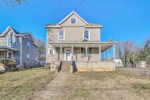801 Rutherford Ave NW, Roanoke, VA 24016