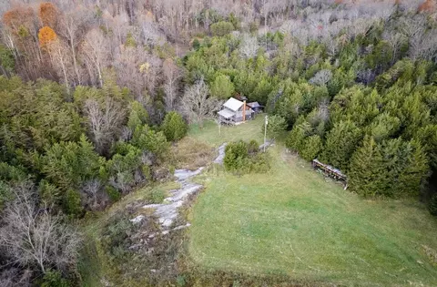 305 County Line Rd, Buchanan, VA 24066 photo 4