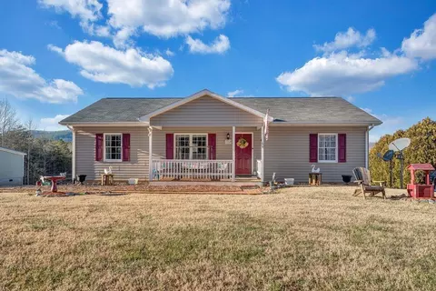 269 Sours Mill Rd, Martinsville, VA 24112