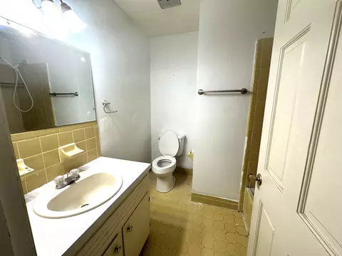 Bath - 413 Patsy Ave, Collinsville, VA 24078 photo 1 of 2