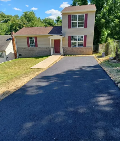 4610 Edgelawn Ave NW, Roanoke, VA 24017