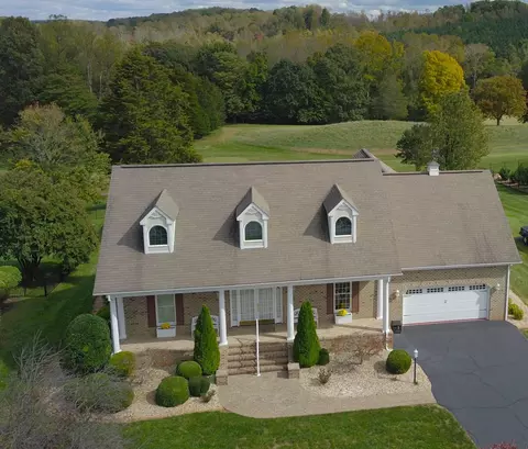 380 Back Nine Dr, Moneta, VA 24121