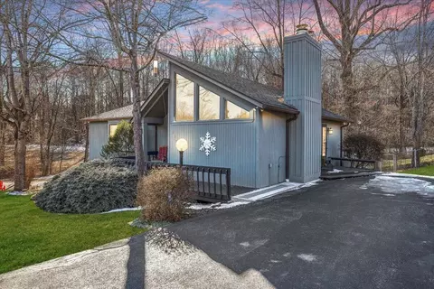 219 Longwood Ln, Blue Ridge, VA 24064