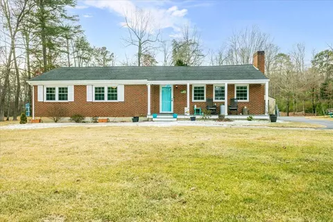 6982 Wood Haven Rd, Roanoke, VA 24019