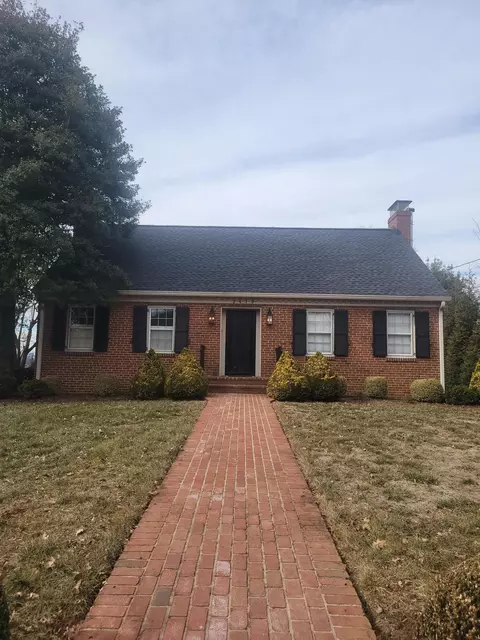 2419 Wycliffe Ave SW, Roanoke, VA 24014