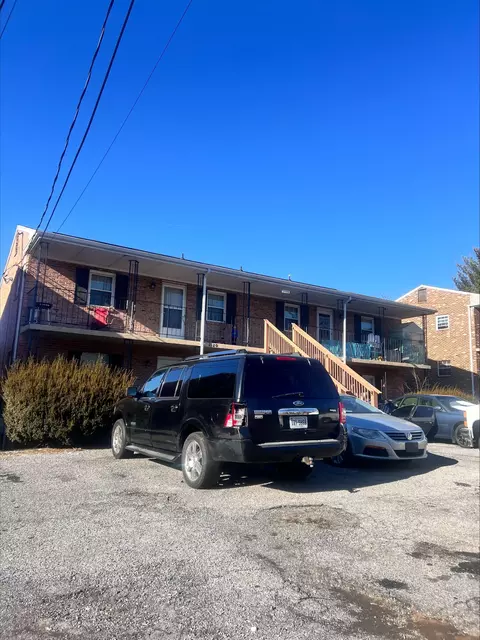 2120 Carvin St NE, Roanoke, VA 24012