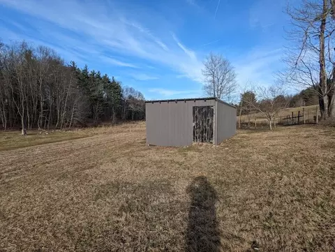 700 Gardner Rd, Willis, VA 24380 photo 24