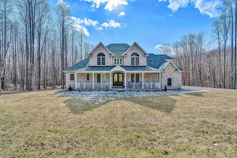 383 W Glade Trl, Blue Ridge, VA 24064