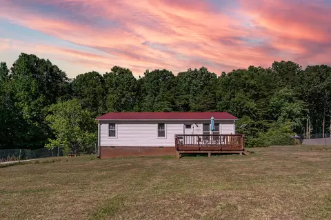 777 Dry Mountain Rd, Gladys, VA 24554