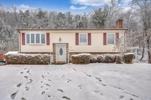 916 Estates Rd SE, Roanoke, VA 24014