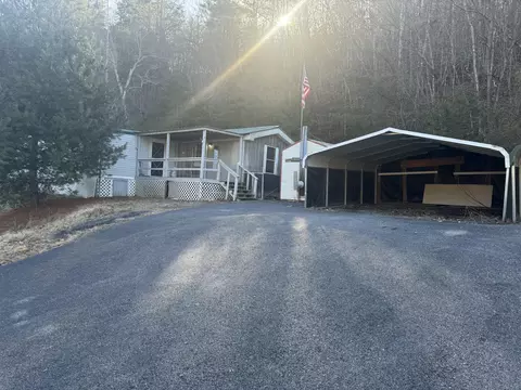 4431 Brookmont Rd, Pulaski, VA 24301