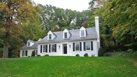 325 Willow Oak Dr SW, Roanoke, VA 24014