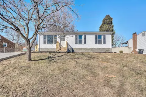 2829 Creekwood Dr, Salem, VA 24153