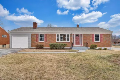 1434 Azalea St, Salem, VA 24153