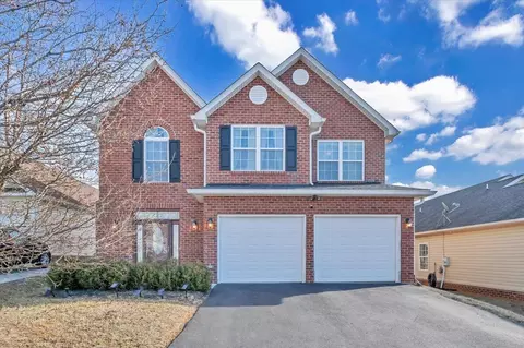 2713 Paddington Station Ln, Vinton, VA 24179