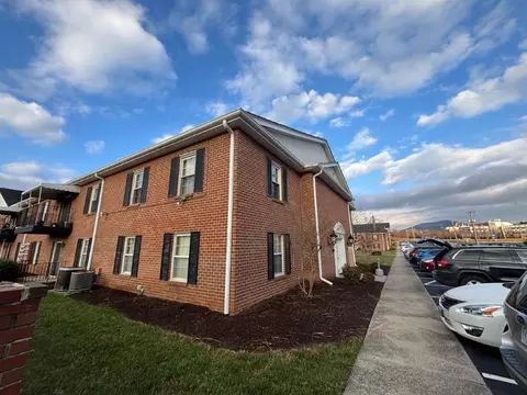 3531 Peters Creek Rd #209, Roanoke, VA 24019