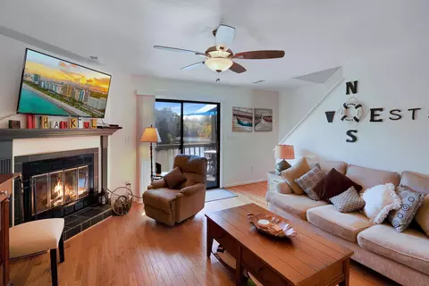 304 Harbor Ridge Dr, Goodview, VA 24095 photo 6