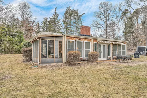 2300 Buccaneer Rd, Moneta, VA 24121 photo 4