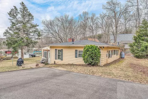 2300 Buccaneer Rd, Moneta, VA 24121 photo 30