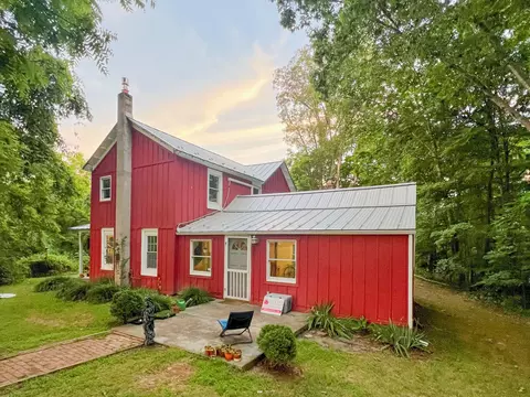 277 Cedar Rush Rd, New Castle, VA 24127