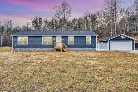 167 Mountain Top Dr, Rocky Mount, VA 24151